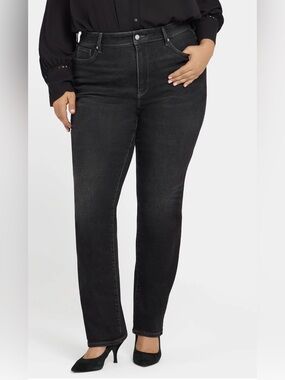 NYDJ wash black Marilyn Straight Jeans size 14